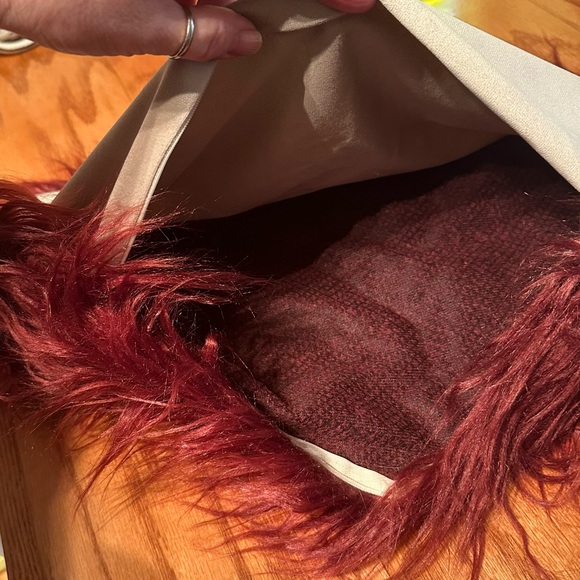 Fuzzy Faux Fur Pillow Cases Set of 2 - Picture 3 of 3